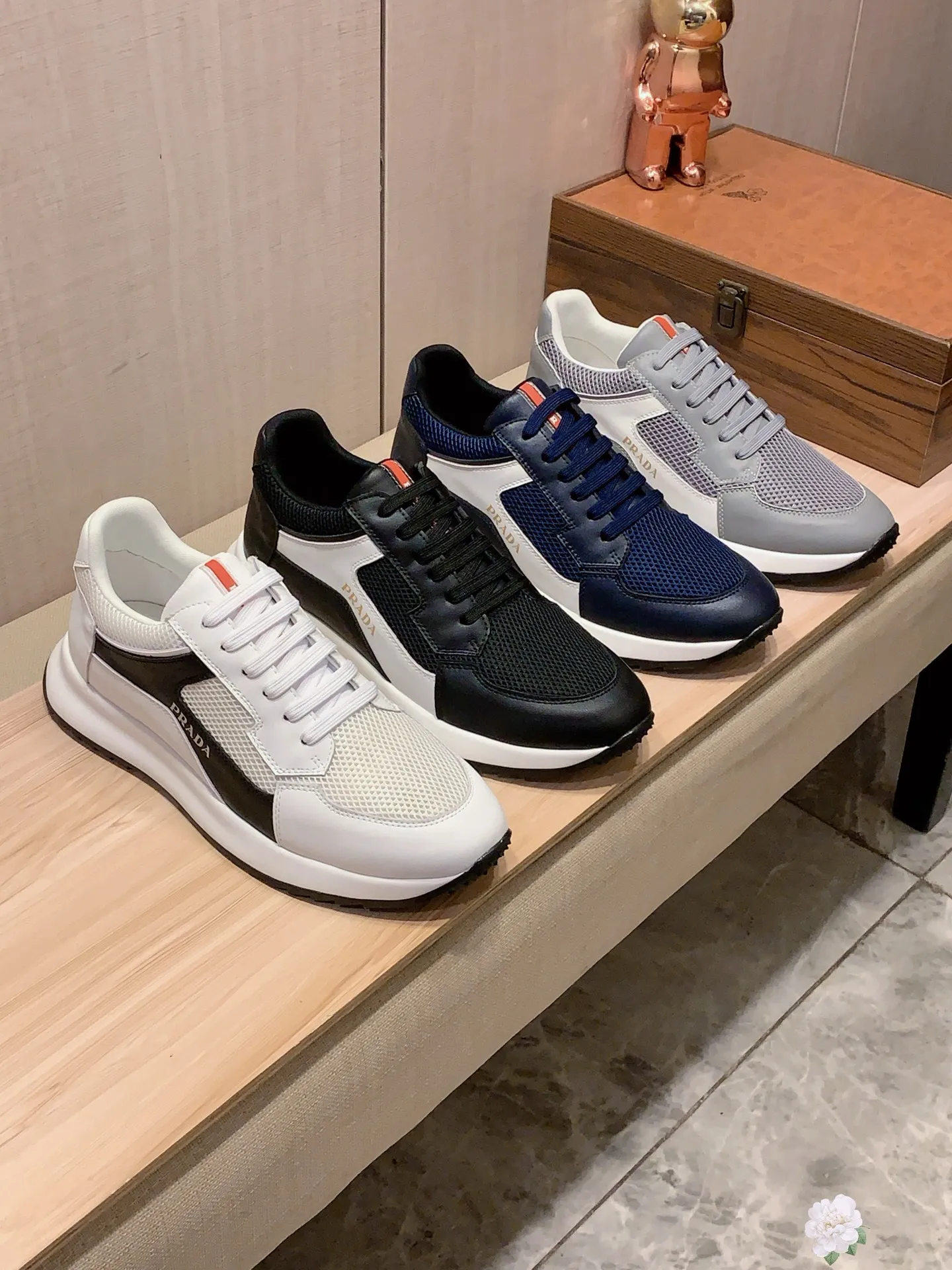 Men's shoes 💰460💰💰🎩🎩[Lightning][Lightning] "Prada PRADA*" latest hot style casual shoes, top brand [seduce] luxury~purchase, top~quality. [Strong] The upper is made of imported breathable cowhide with material ➕ breathable sheepskin feet (•) and fine workmanship. The original stylish and stylish soft rubber wear-resistant and non-slip outsole is light and comfortable on the feet. The real thing looks better when photographed in person. 0121: code: 38-44, 4️⃣ colors selected
